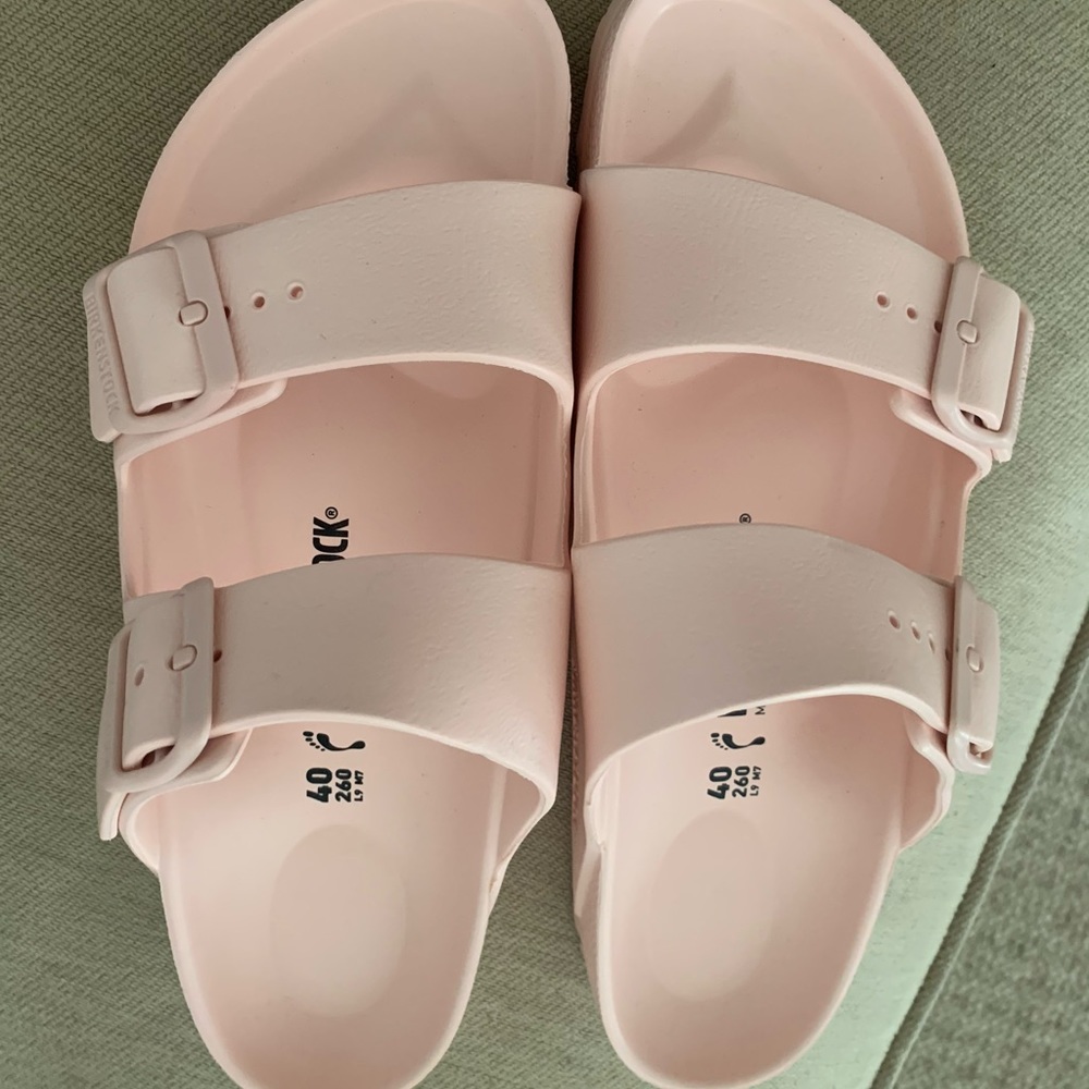 Birkenstock Rose color size 40 never worn